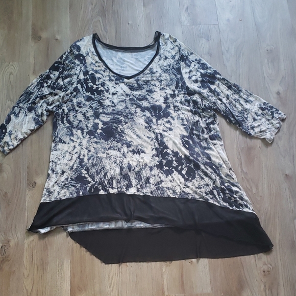 EUC Asymmetrical Hem Top 3x - Picture 1 of 3